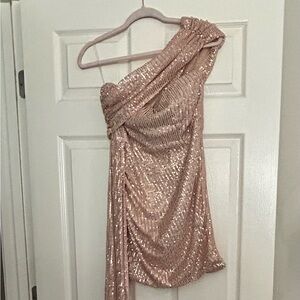 Elegant Sequin One-Shoulder Mini Dress